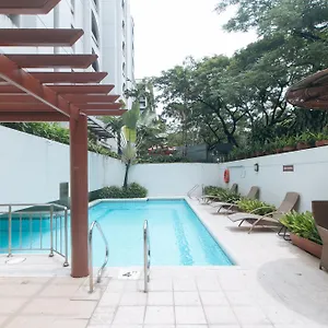 Reddoorz Premium At The Residences Olympia Makati 3* Makati City
