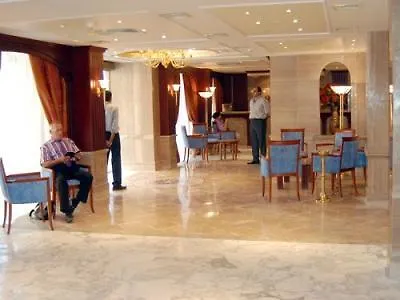Emilio Hotel Luxor 3*,