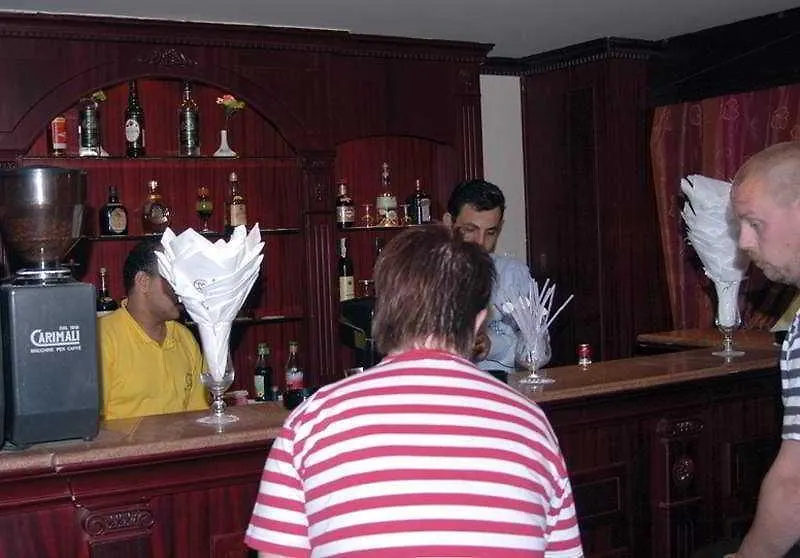 Emilio Hotel Luxor