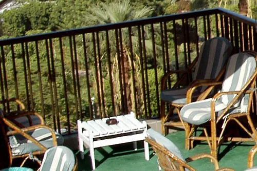 Emilio Hotel Luxor